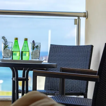 One Bedroom In Fig Tree Bay *