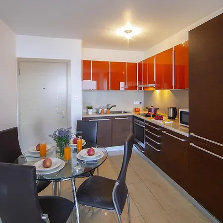 One Bedroom In Fig Tree Bay Διαμέρισμα Πρωταράς