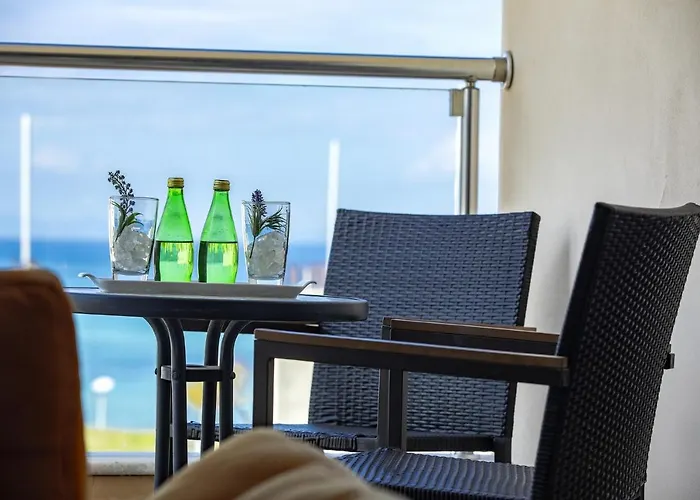 One Bedroom In Fig Tree Bay *